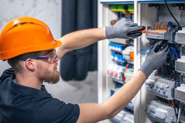 Best Electrical Contractors for Businesses  in Sanibel, FL